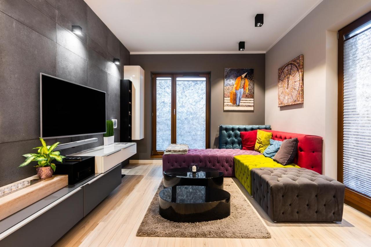 Elegant Business Accommodation With Parking - By Upstairs Krakow Exterior photo
